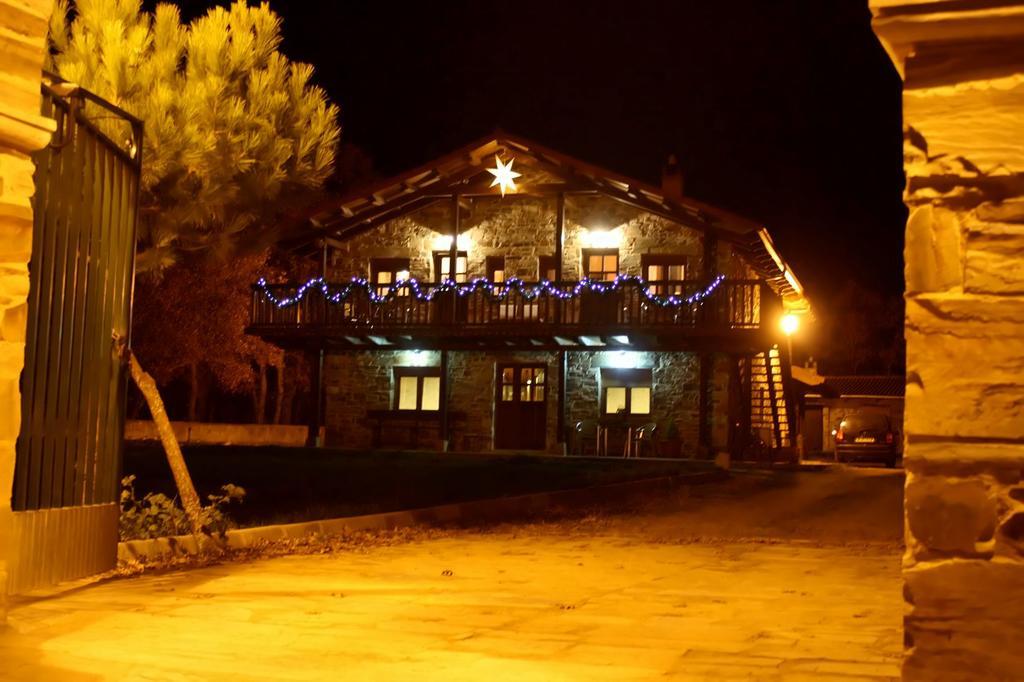 Apartamentos Turisticos Las Carballedas Rabanal del Camino Exterior photo